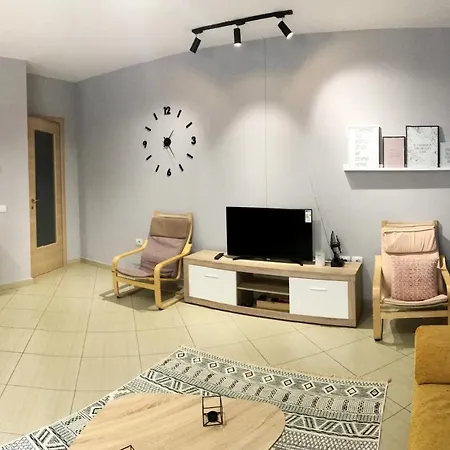 Apartment Elona's 10 Mins To City Center