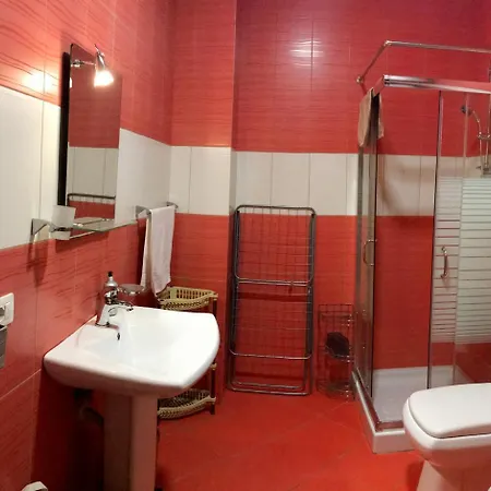 Apartment Elona's 10 Mins To City Center *